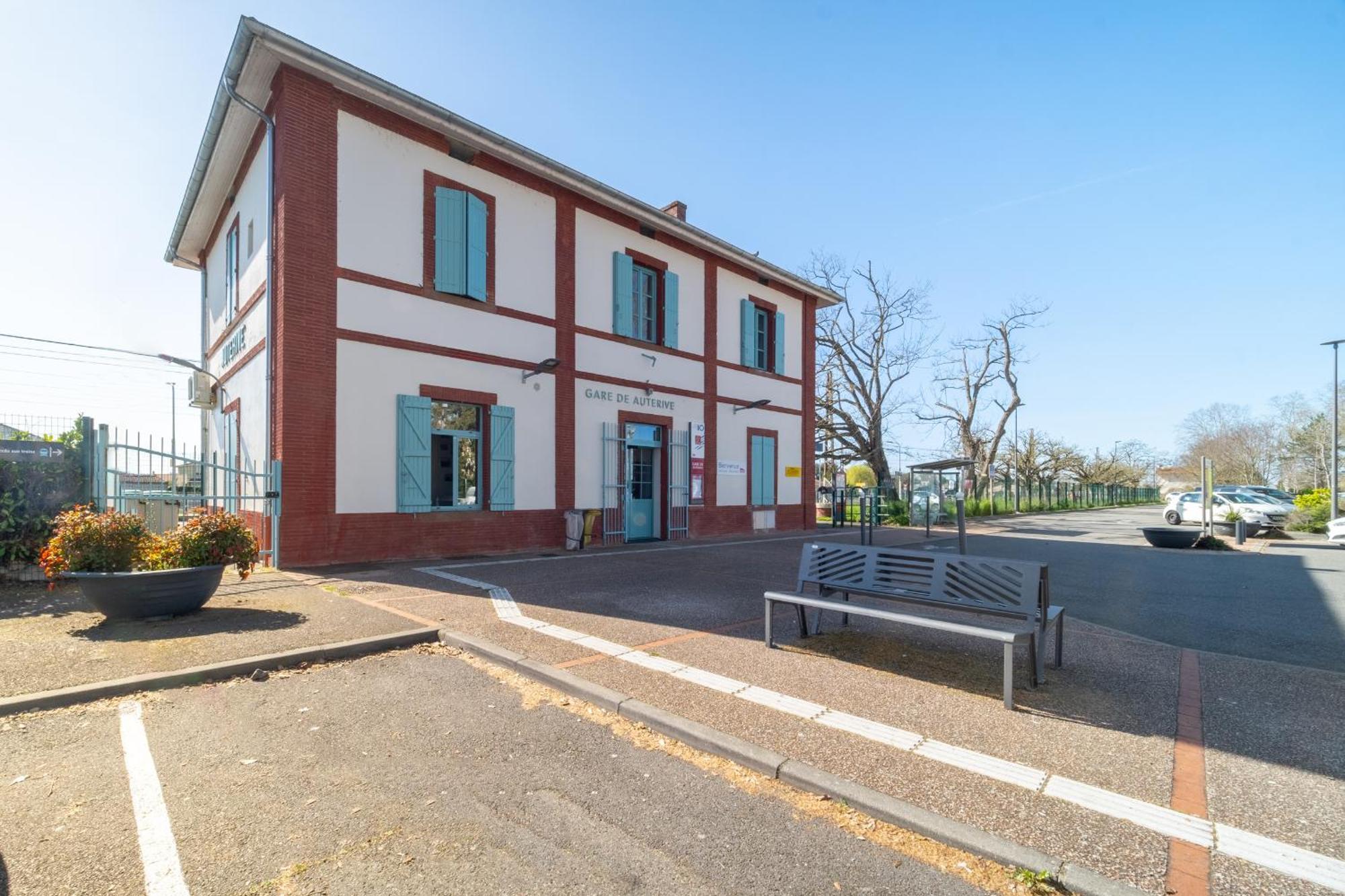 Evasions-Echappee, Centre-Ville, Gare Auterive  Exterior photo